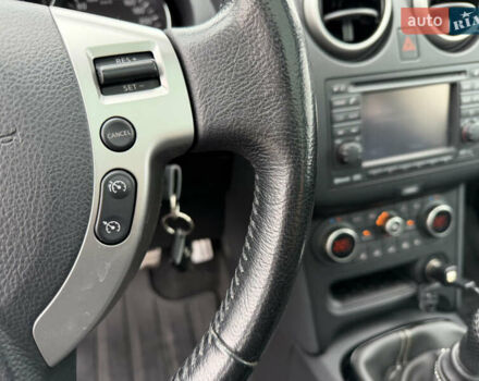 Красный Ниссан Кашкай, объемом двигателя 1.5 л и пробегом 140 тыс. км за 12800 $, фото 33 на Automoto.ua