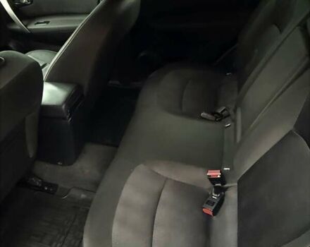 Красный Ниссан Кашкай, объемом двигателя 2 л и пробегом 63 тыс. км за 11800 $, фото 8 на Automoto.ua