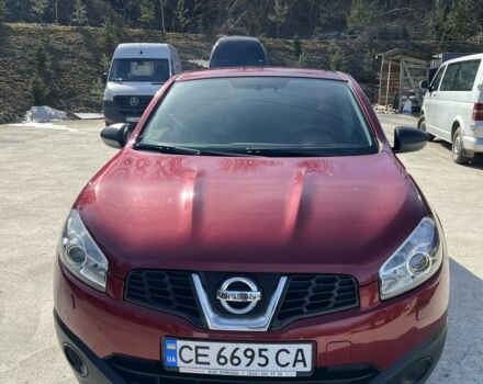 Красный Ниссан Кашкай, объемом двигателя 1.6 л и пробегом 80 тыс. км за 11200 $, фото 3 на Automoto.ua