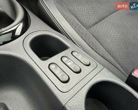 Красный Ниссан Кашкай, объемом двигателя 1.5 л и пробегом 140 тыс. км за 12800 $, фото 26 на Automoto.ua