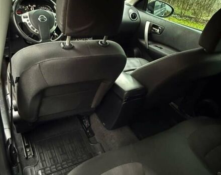 Красный Ниссан Кашкай, объемом двигателя 2 л и пробегом 63 тыс. км за 11800 $, фото 7 на Automoto.ua