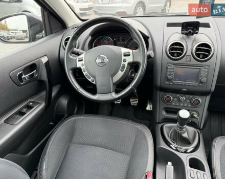 Красный Ниссан Кашкай, объемом двигателя 1.5 л и пробегом 140 тыс. км за 12800 $, фото 24 на Automoto.ua