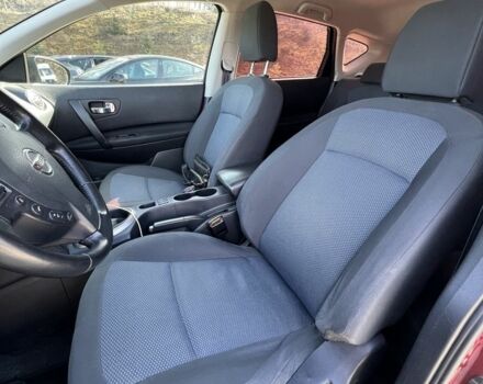 Красный Ниссан Кашкай, объемом двигателя 1.6 л и пробегом 80 тыс. км за 11200 $, фото 12 на Automoto.ua