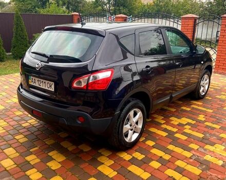 Красный Ниссан Кашкай, объемом двигателя 1.6 л и пробегом 126 тыс. км за 11700 $, фото 9 на Automoto.ua