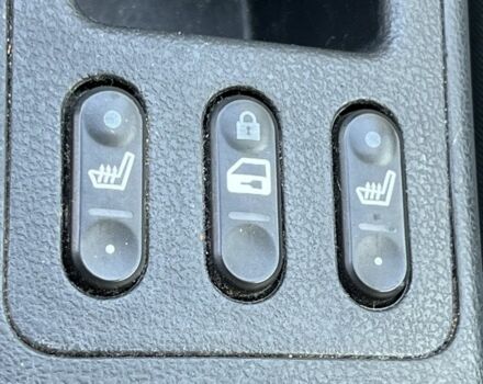 Красный Ниссан Кашкай, объемом двигателя 1.6 л и пробегом 80 тыс. км за 11200 $, фото 7 на Automoto.ua