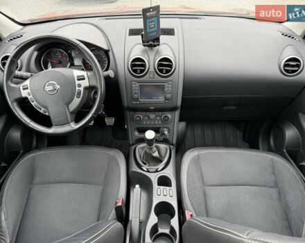 Красный Ниссан Кашкай, объемом двигателя 1.5 л и пробегом 140 тыс. км за 12800 $, фото 23 на Automoto.ua