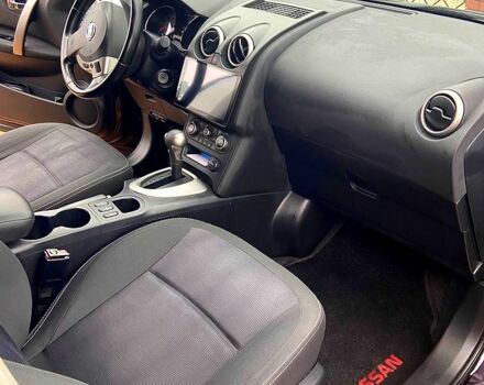 Красный Ниссан Кашкай, объемом двигателя 1.6 л и пробегом 126 тыс. км за 11700 $, фото 5 на Automoto.ua