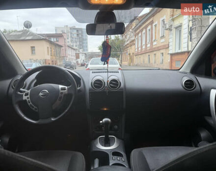 Красный Ниссан Кашкай, объемом двигателя 1.6 л и пробегом 165 тыс. км за 12000 $, фото 8 на Automoto.ua