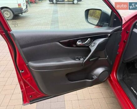 Красный Ниссан Кашкай, объемом двигателя 1.5 л и пробегом 228 тыс. км за 14500 $, фото 14 на Automoto.ua