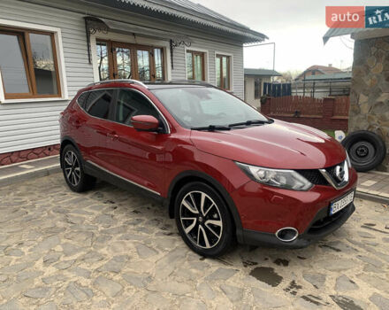 Ніссан Кашкай 2014 у Коломые на Automoto.ua Червоний Ніссан Кашкай, об'ємом двигуна 1.6 л та пробігом 232 тис. км за 13800 $, фото 4 на Automoto.ua