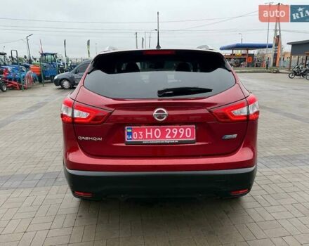 Красный Ниссан Кашкай, объемом двигателя 1.5 л и пробегом 228 тыс. км за 14500 $, фото 3 на Automoto.ua