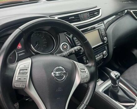 Красный Ниссан Кашкай, объемом двигателя 1.5 л и пробегом 208 тыс. км за 14300 $, фото 7 на Automoto.ua