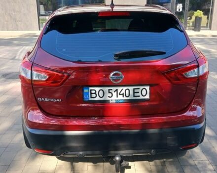Красный Ниссан Кашкай, объемом двигателя 1.2 л и пробегом 111 тыс. км за 12500 $, фото 3 на Automoto.ua
