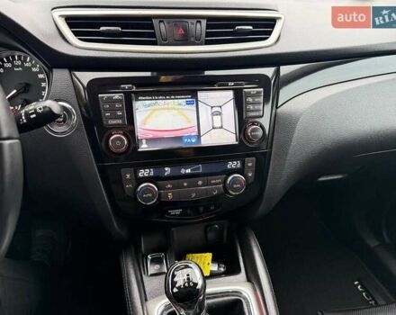 Красный Ниссан Кашкай, объемом двигателя 1.5 л и пробегом 228 тыс. км за 14500 $, фото 18 на Automoto.ua