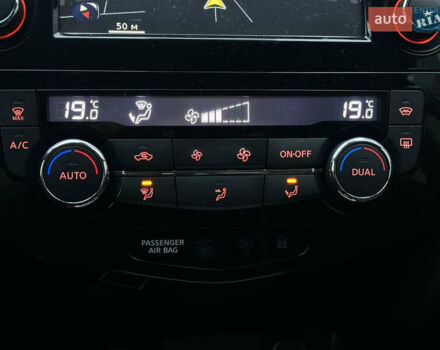 Красный Ниссан Кашкай, объемом двигателя 1.6 л и пробегом 217 тыс. км за 14950 $, фото 49 на Automoto.ua