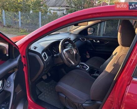Красный Ниссан Кашкай, объемом двигателя 1.6 л и пробегом 126 тыс. км за 15300 $, фото 5 на Automoto.ua