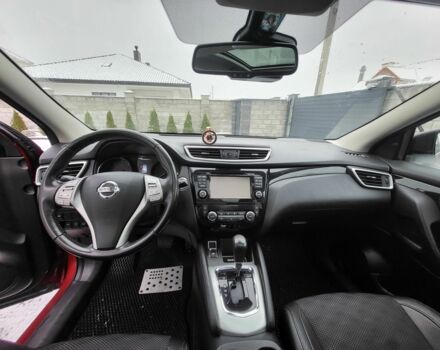 Красный Ниссан Кашкай, объемом двигателя 1.6 л и пробегом 125 тыс. км за 13500 $, фото 8 на Automoto.ua