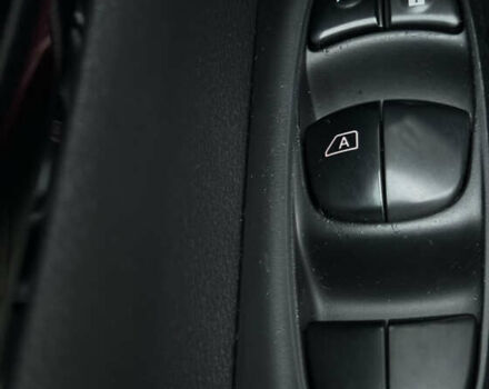 Красный Ниссан Кашкай, объемом двигателя 1.6 л и пробегом 217 тыс. км за 14950 $, фото 46 на Automoto.ua