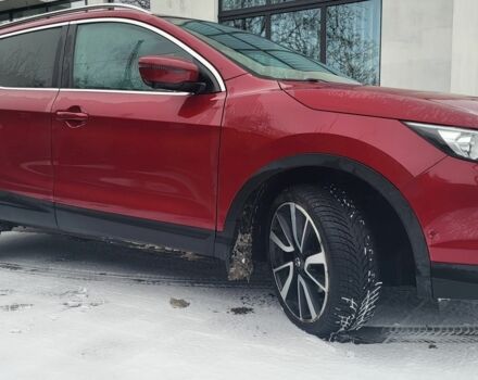 Красный Ниссан Кашкай, объемом двигателя 1.6 л и пробегом 125 тыс. км за 13500 $, фото 3 на Automoto.ua