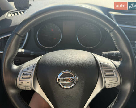 Червоний Ніссан Кашкай, об'ємом двигуна 1.2 л та пробігом 56 тис. км за 15000 $, фото 21 на Automoto.ua