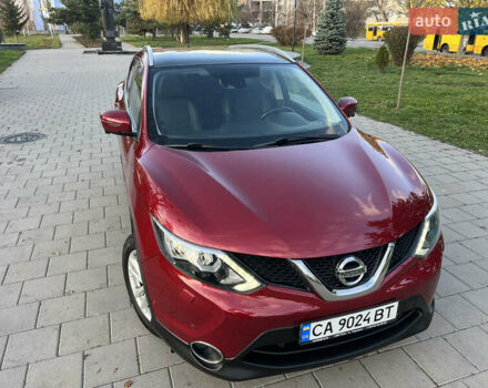 Красный Ниссан Кашкай, объемом двигателя 1.6 л и пробегом 105 тыс. км за 16600 $, фото 5 на Automoto.ua