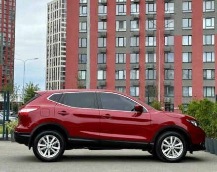 Красный Ниссан Кашкай, объемом двигателя 1.2 л и пробегом 70 тыс. км за 14300 $, фото 3 на Automoto.ua