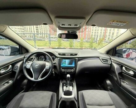 Красный Ниссан Кашкай, объемом двигателя 1.2 л и пробегом 70 тыс. км за 14300 $, фото 14 на Automoto.ua