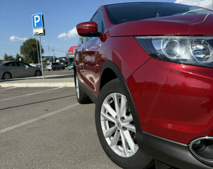 Червоний Ніссан Кашкай, об'ємом двигуна 1.2 л та пробігом 56 тис. км за 15000 $, фото 17 на Automoto.ua