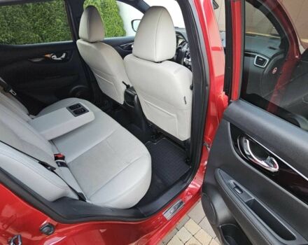 Красный Ниссан Кашкай, объемом двигателя 1.6 л и пробегом 62 тыс. км за 8000 $, фото 10 на Automoto.ua