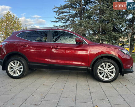 Красный Ниссан Кашкай, объемом двигателя 1.6 л и пробегом 105 тыс. км за 16600 $, фото 30 на Automoto.ua
