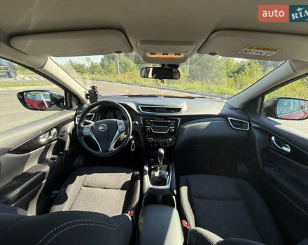 Червоний Ніссан Кашкай, об'ємом двигуна 1.2 л та пробігом 56 тис. км за 15000 $, фото 7 на Automoto.ua