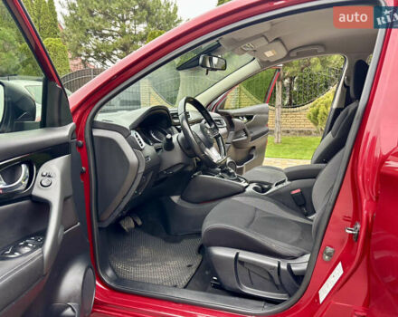 Червоний Ніссан Кашкай, об'ємом двигуна 1.2 л та пробігом 140 тис. км за 12200 $, фото 18 на Automoto.ua