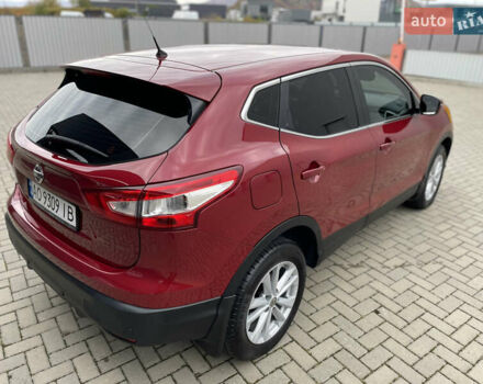 Ниссан Кашкай 2017 в Мукачеве на Automoto.ua Красный Ниссан Кашкай, объемом двигателя 1.6 л и пробегом 133 тыс. км за 14900 $, фото 12 на Automoto.ua