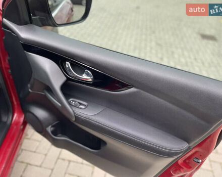 Ниссан Кашкай 2017 в Мукачеве на Automoto.ua Красный Ниссан Кашкай, объемом двигателя 1.6 л и пробегом 133 тыс. км за 14900 $, фото 18 на Automoto.ua