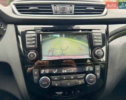 Червоний Ніссан Кашкай, об'ємом двигуна 1.2 л та пробігом 140 тис. км за 12200 $, фото 32 на Automoto.ua