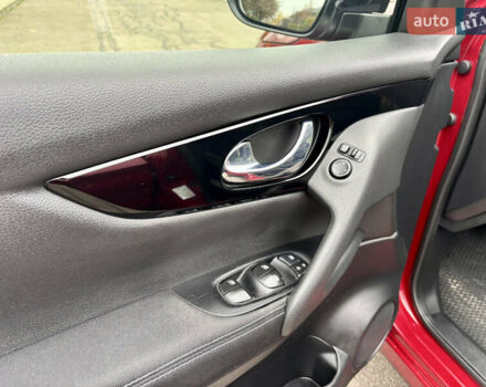 Червоний Ніссан Кашкай, об'ємом двигуна 1.2 л та пробігом 140 тис. км за 12200 $, фото 30 на Automoto.ua