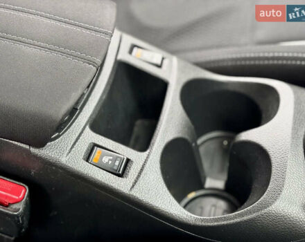 Червоний Ніссан Кашкай, об'ємом двигуна 1.2 л та пробігом 140 тис. км за 12200 $, фото 27 на Automoto.ua