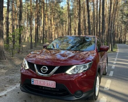 Красный Ниссан Кашкай, объемом двигателя 1.2 л и пробегом 130 тыс. км за 13900 $, фото 2 на Automoto.ua