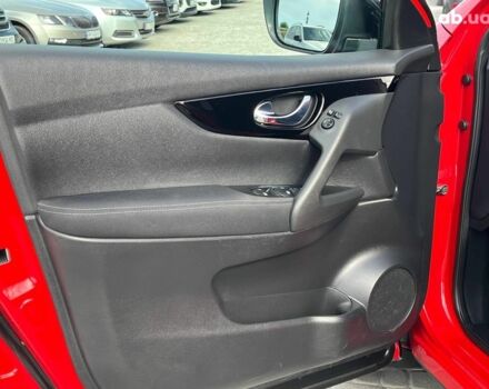 Ніссан Кашкай 2019 у Львові на Automoto.ua Червоний Ніссан Кашкай, об'ємом двигуна 1.2 л та пробігом 101 тис. км за 15990 $, фото 11 на Automoto.ua