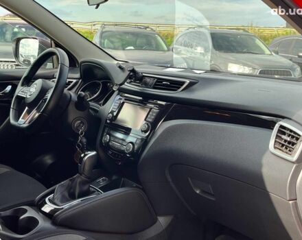 Ніссан Кашкай 2019 у Львові на Automoto.ua Червоний Ніссан Кашкай, об'ємом двигуна 1.2 л та пробігом 101 тис. км за 15990 $, фото 41 на Automoto.ua