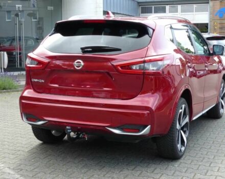 Красный Ниссан Кашкай, объемом двигателя 1.4 л и пробегом 44 тыс. км за 12000 $, фото 3 на Automoto.ua
