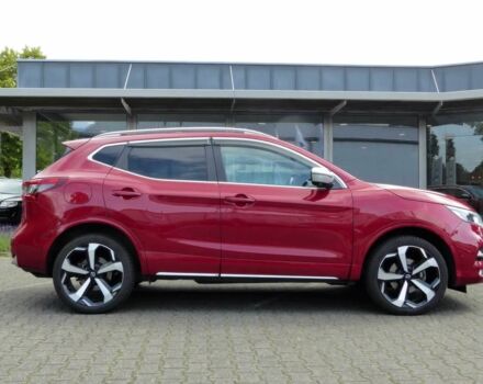 Красный Ниссан Кашкай, объемом двигателя 1.4 л и пробегом 44 тыс. км за 12000 $, фото 4 на Automoto.ua