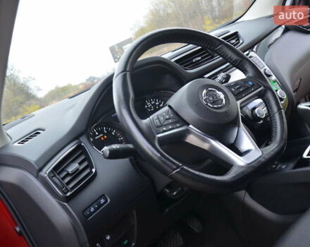 Червоний Ніссан Кашкай, об'ємом двигуна 2 л та пробігом 54 тис. км за 17999 $, фото 35 на Automoto.ua