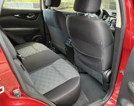 Красный Ниссан Кашкай, объемом двигателя 2 л и пробегом 87 тыс. км за 16800 $, фото 18 на Automoto.ua