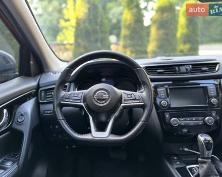 Красный Ниссан Кашкай, объемом двигателя 2 л и пробегом 54 тыс. км за 17800 $, фото 54 на Automoto.ua