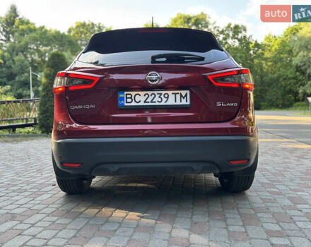 Красный Ниссан Кашкай, объемом двигателя 2 л и пробегом 54 тыс. км за 17800 $, фото 35 на Automoto.ua