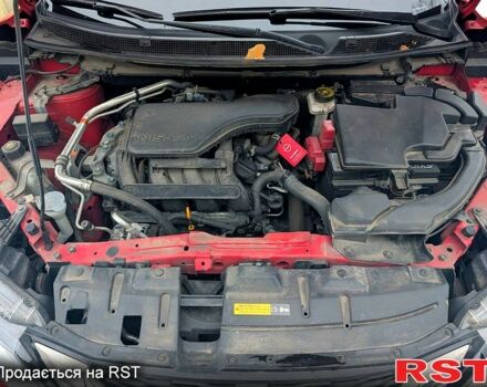 Красный Ниссан Кашкай, объемом двигателя 2 л и пробегом 89 тыс. км за 18000 $, фото 6 на Automoto.ua