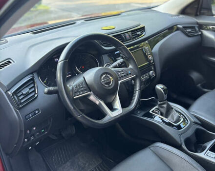 Красный Ниссан Кашкай, объемом двигателя 2 л и пробегом 54 тыс. км за 17800 $, фото 44 на Automoto.ua