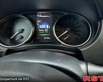 Красный Ниссан Кашкай, объемом двигателя 2 л и пробегом 89 тыс. км за 18000 $, фото 4 на Automoto.ua