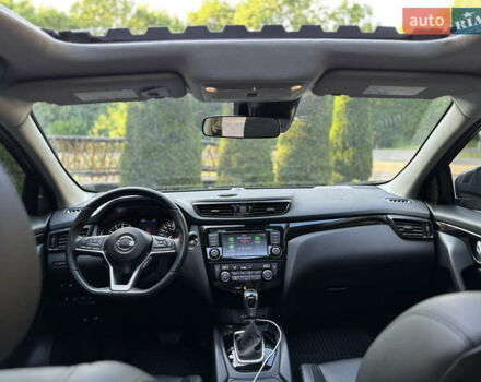 Красный Ниссан Кашкай, объемом двигателя 2 л и пробегом 54 тыс. км за 17800 $, фото 55 на Automoto.ua